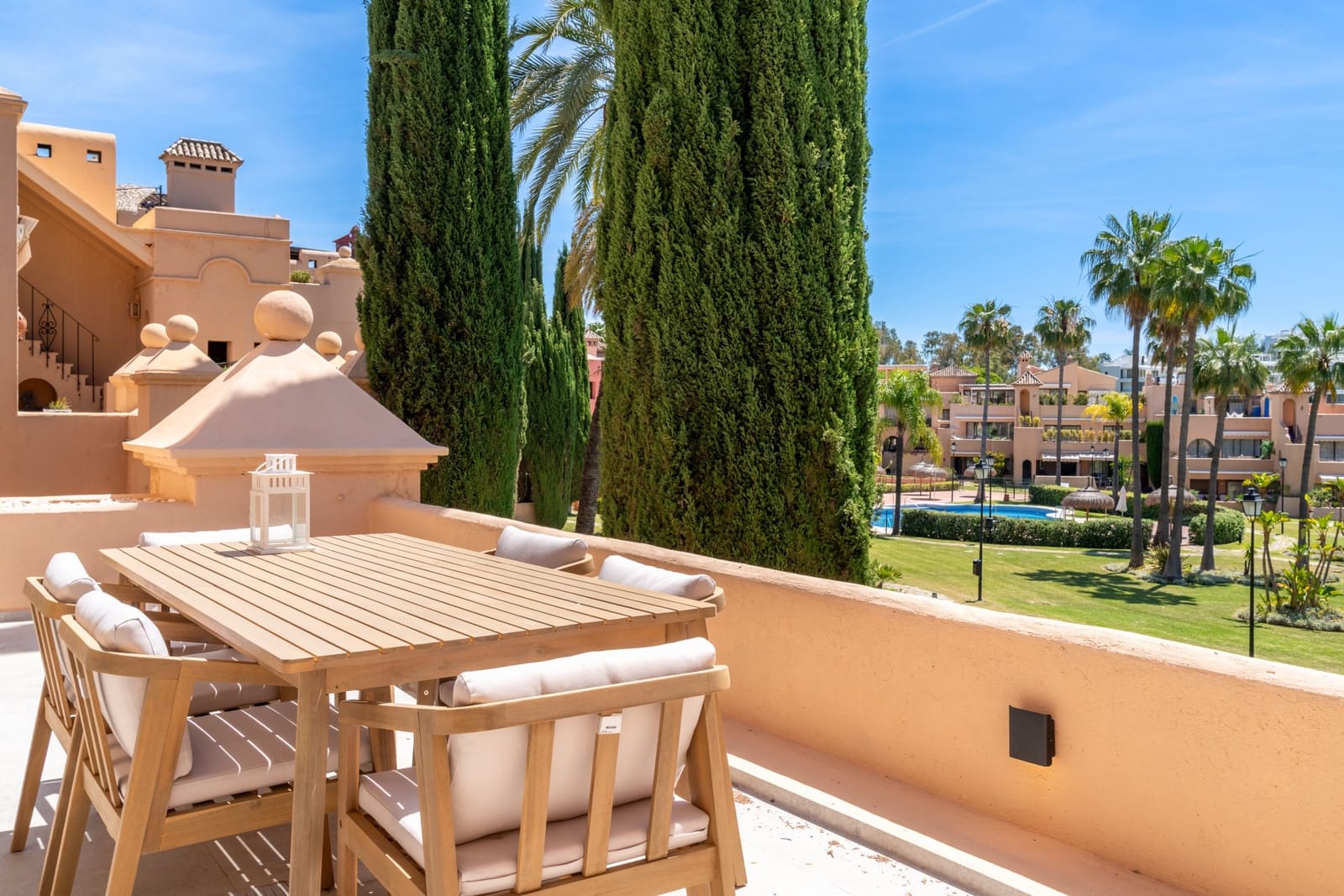 3 soveværelse Penthouse til salg i Estepona med swimmingpool garage - € 995.000 (Ref: 9875857)