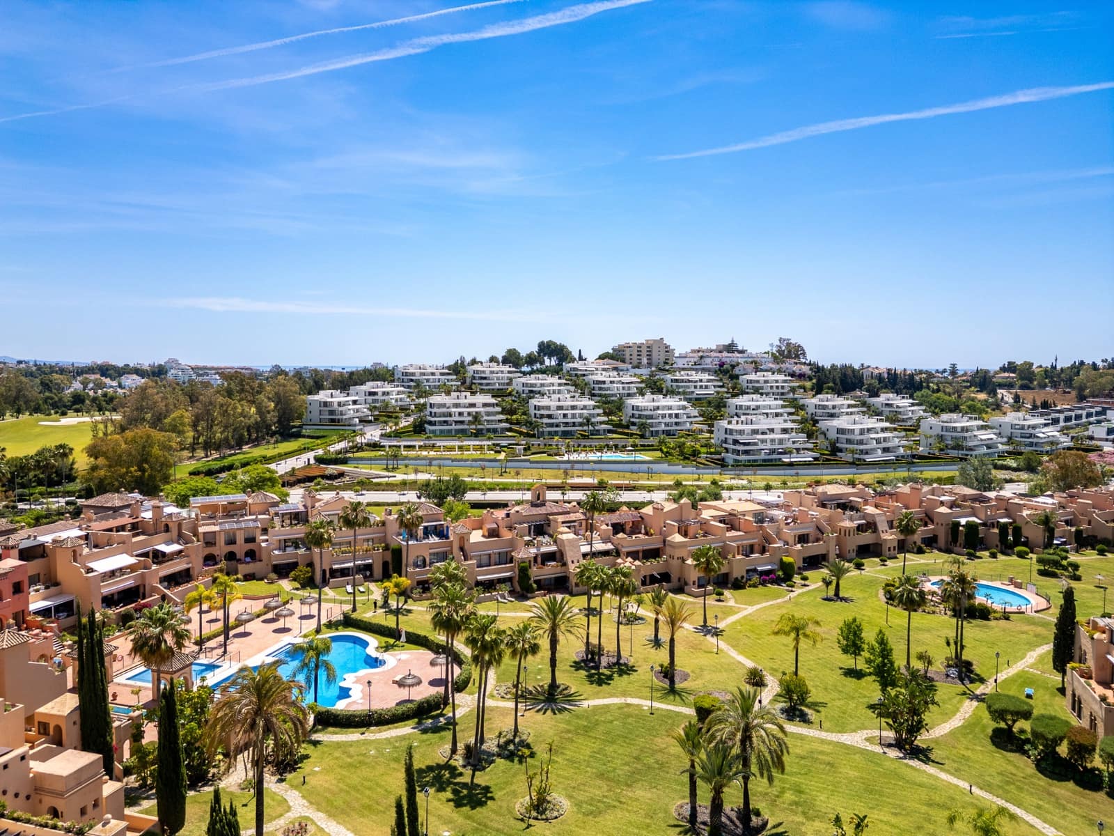 3 soveværelse Penthouse til salg i Estepona med swimmingpool garage - € 995.000 (Ref: 9875857)
