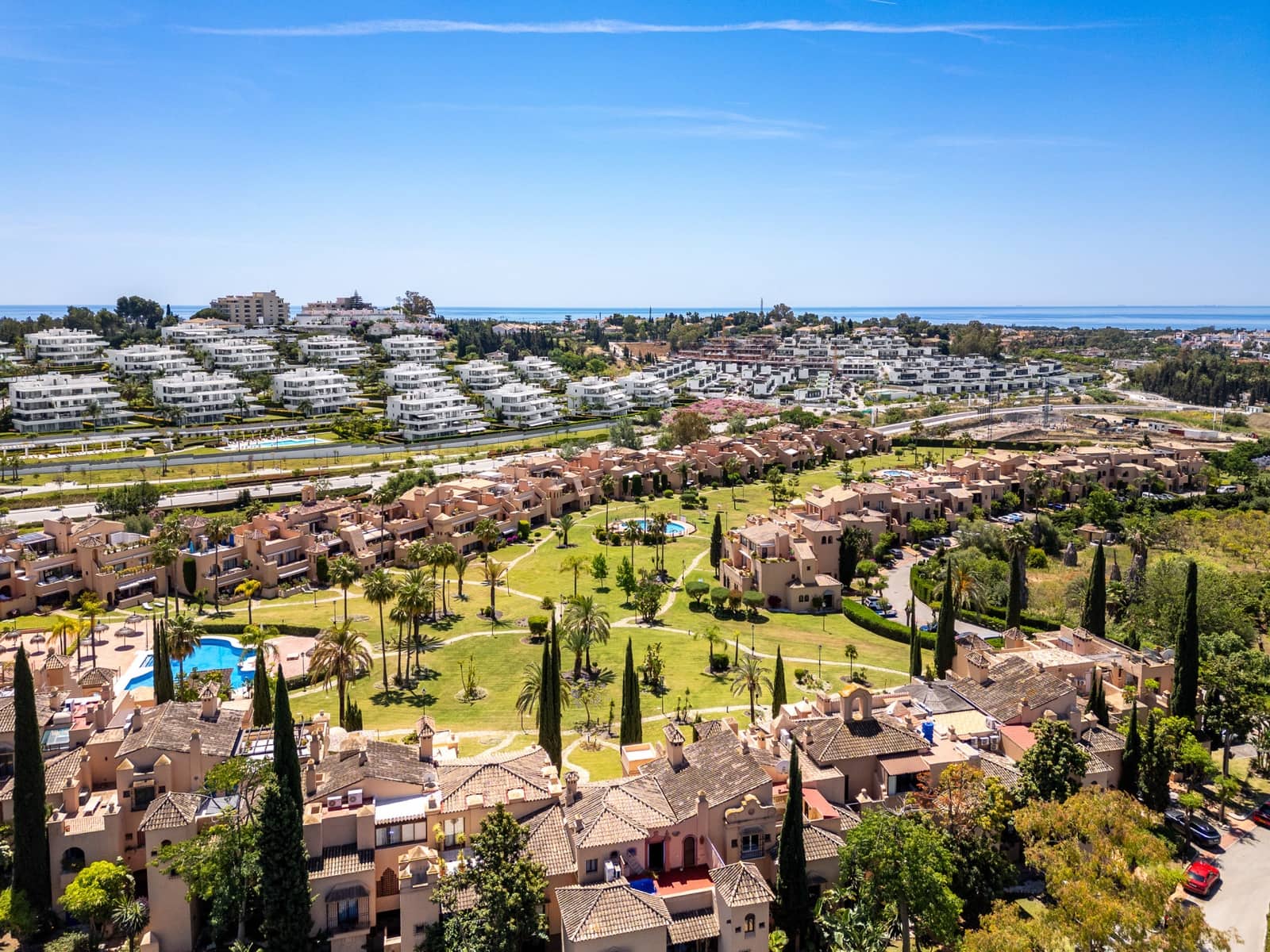 3 soveværelse Penthouse til salg i Estepona med swimmingpool garage - € 995.000 (Ref: 9875857)