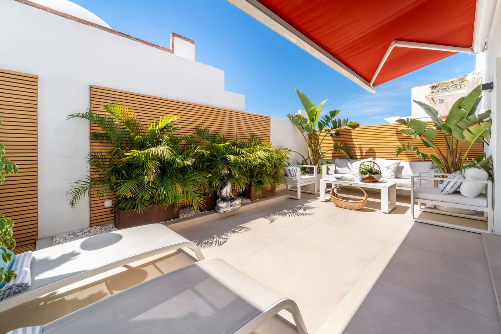 2 soverom Penthouse til salgs i Marbella med svømmebasseng garasje - € 1 995 000 (Ref: 9880739)