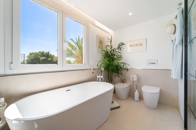 2 soveværelse Penthouse til salg i Marbella med swimmingpool garage - € 2.100.000 (Ref: 9880739)
