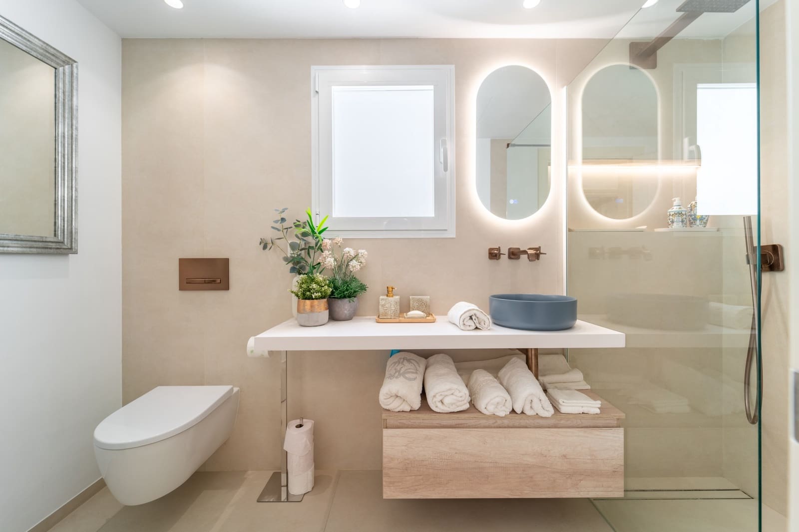 2 soverom Penthouse til salgs i Marbella med svømmebasseng garasje - € 1 995 000 (Ref: 9880739)