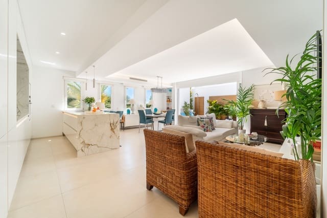 2 soveværelse Penthouse til salg i Marbella med swimmingpool garage - € 2.100.000 (Ref: 9880739)
