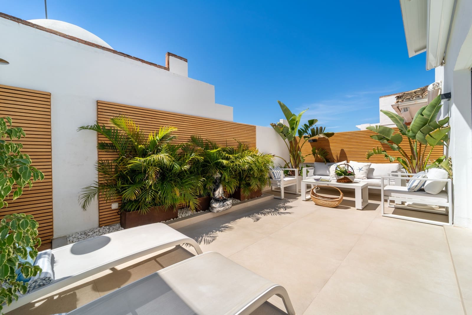 2 soverom Penthouse til salgs i Marbella med svømmebasseng garasje - € 1 995 000 (Ref: 9880739)