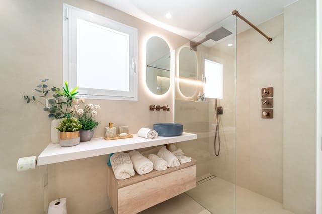 2 soveværelse Penthouse til salg i Marbella med swimmingpool garage - € 2.100.000 (Ref: 9880739)