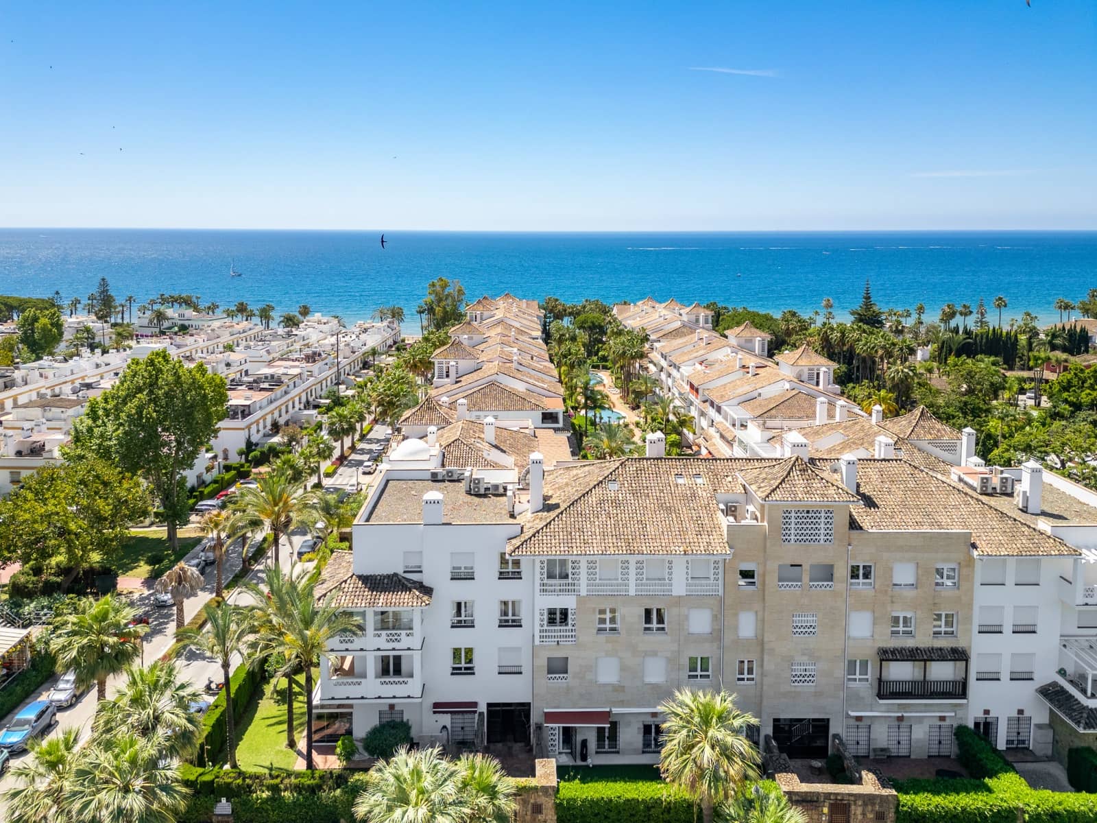 2 soverom Penthouse til salgs i Marbella med svømmebasseng garasje - € 1 995 000 (Ref: 9880739)