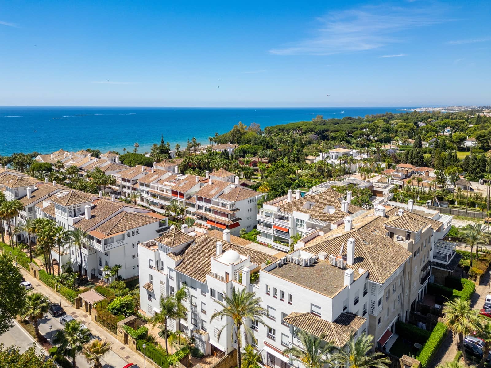 2 soverom Penthouse til salgs i Marbella med svømmebasseng garasje - € 1 995 000 (Ref: 9880739)