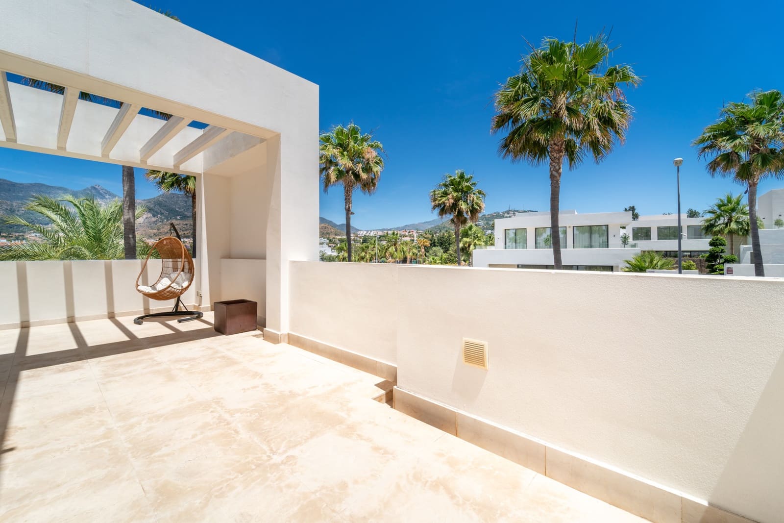 3 camera da letto Villa in vendita in Marbella con piscina garage - 2.150.000 € (Rif: 9884328)