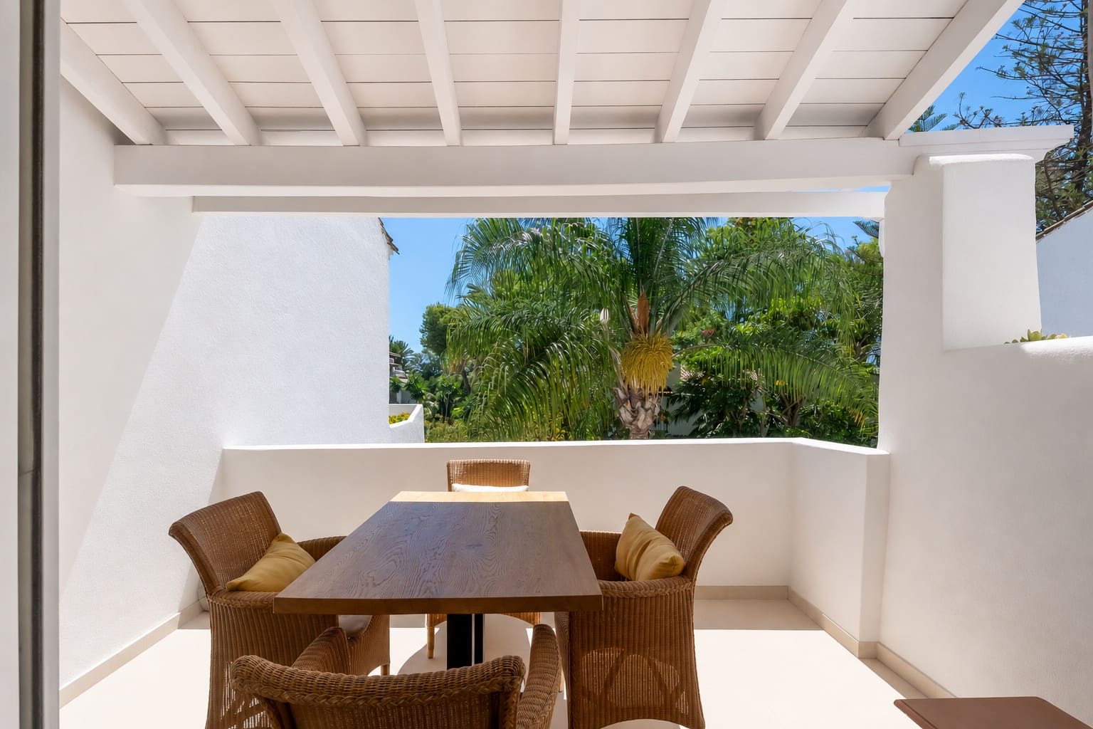 Apartamento de 1 habitación en Marbella en venta con piscina - 1.650.000 € (Ref: 9884329)