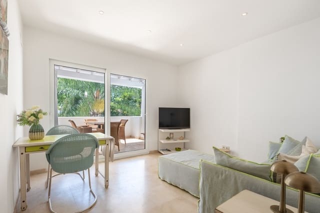 1 sypialnia Apartament na sprzedaż w Marbella z basenem - 1 650 000 € (Ref: 9884329)