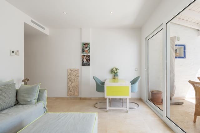 1 sypialnia Apartament na sprzedaż w Marbella z basenem - 1 650 000 € (Ref: 9884329)