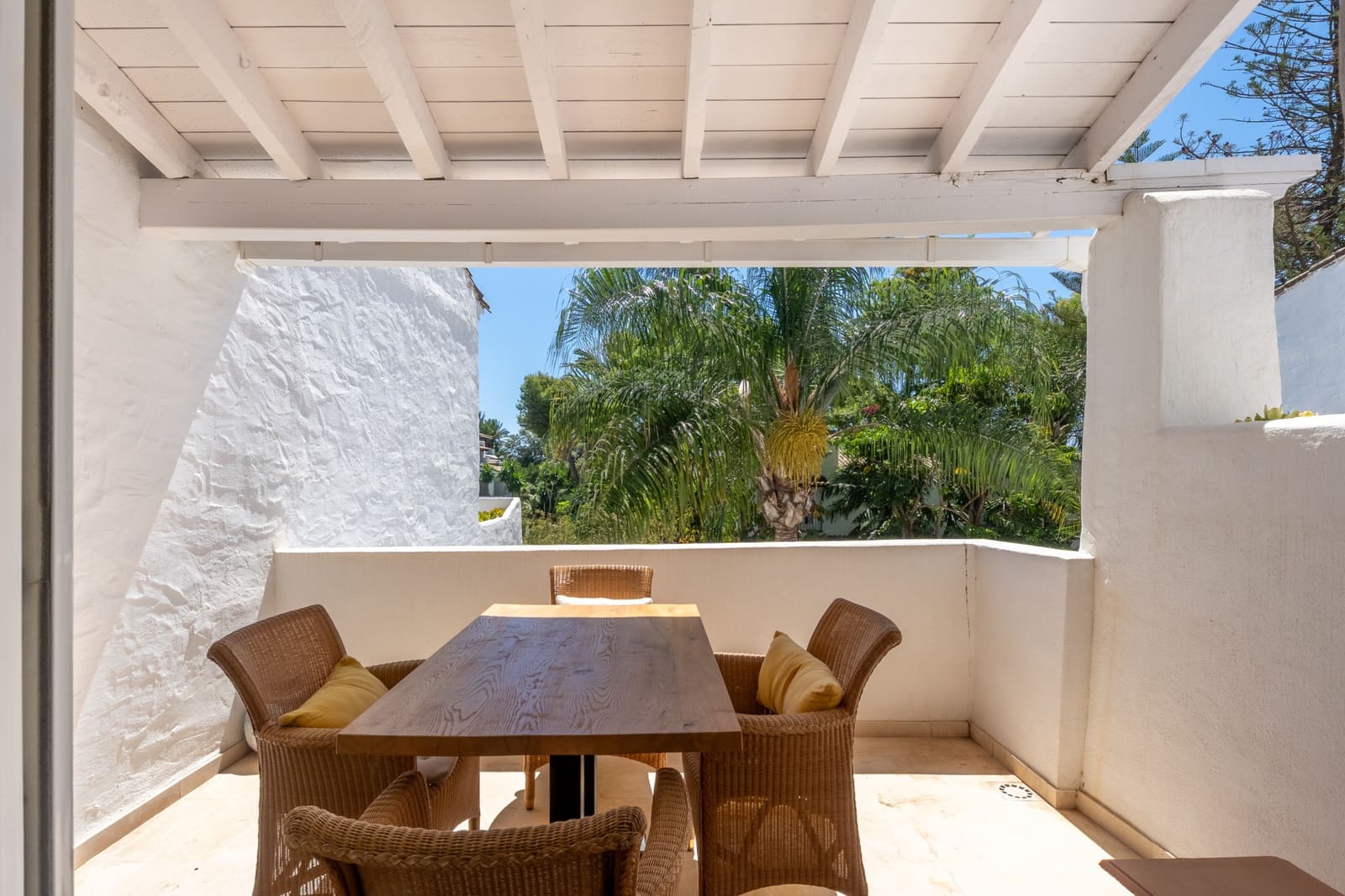 Apartamento de 1 habitación en Marbella en venta con piscina - 1.650.000 € (Ref: 9884329)