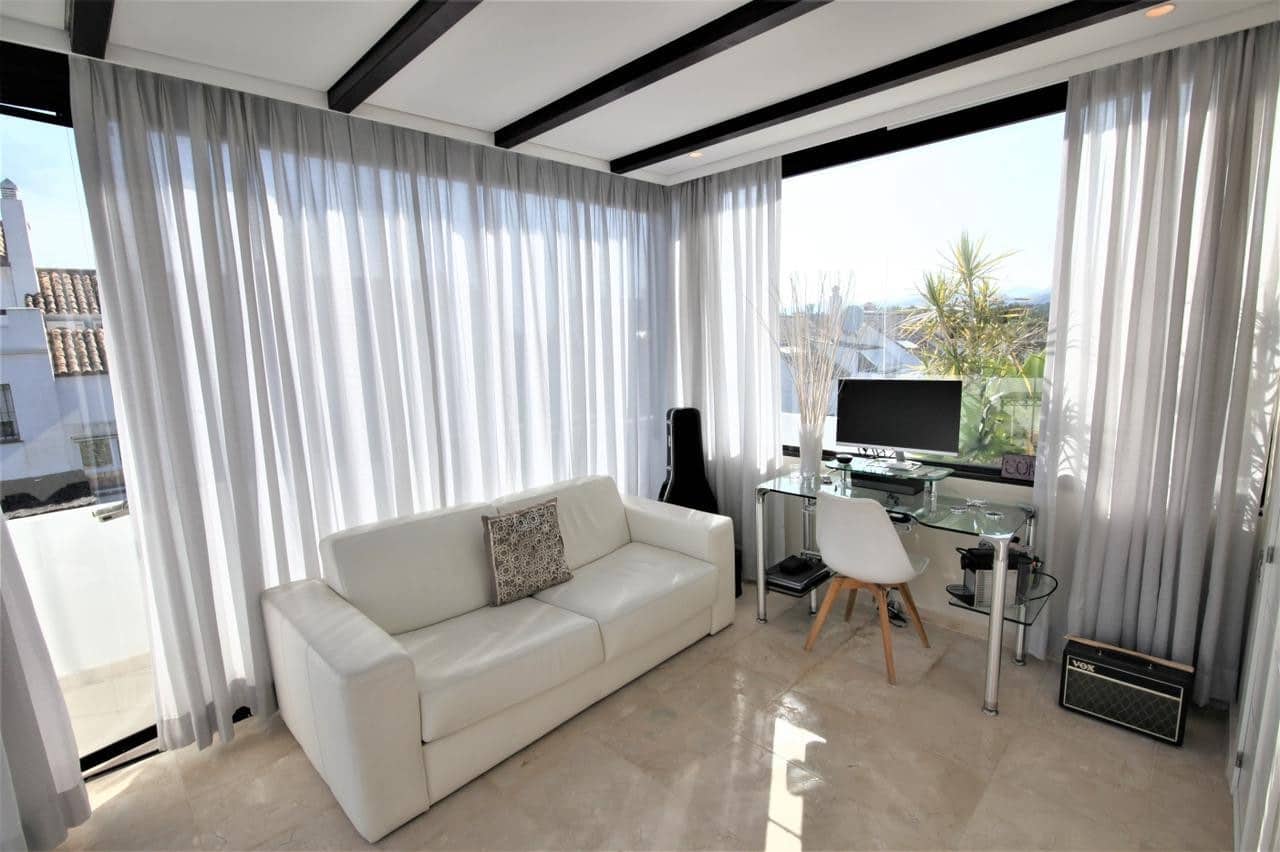 4 sovrum Villa att hyra i Marbella med pool garage - 9 100 € (Ref: 9891453)