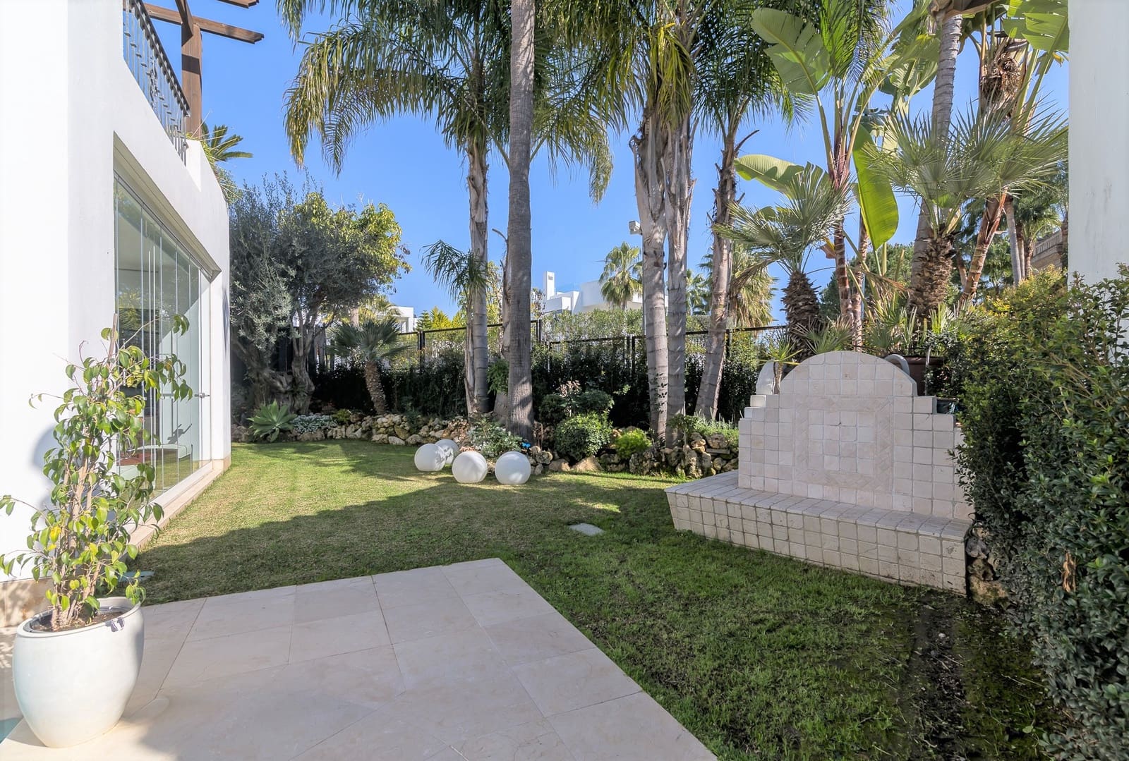 4 sovrum Villa att hyra i Marbella med pool garage - 9 100 € (Ref: 9891453)