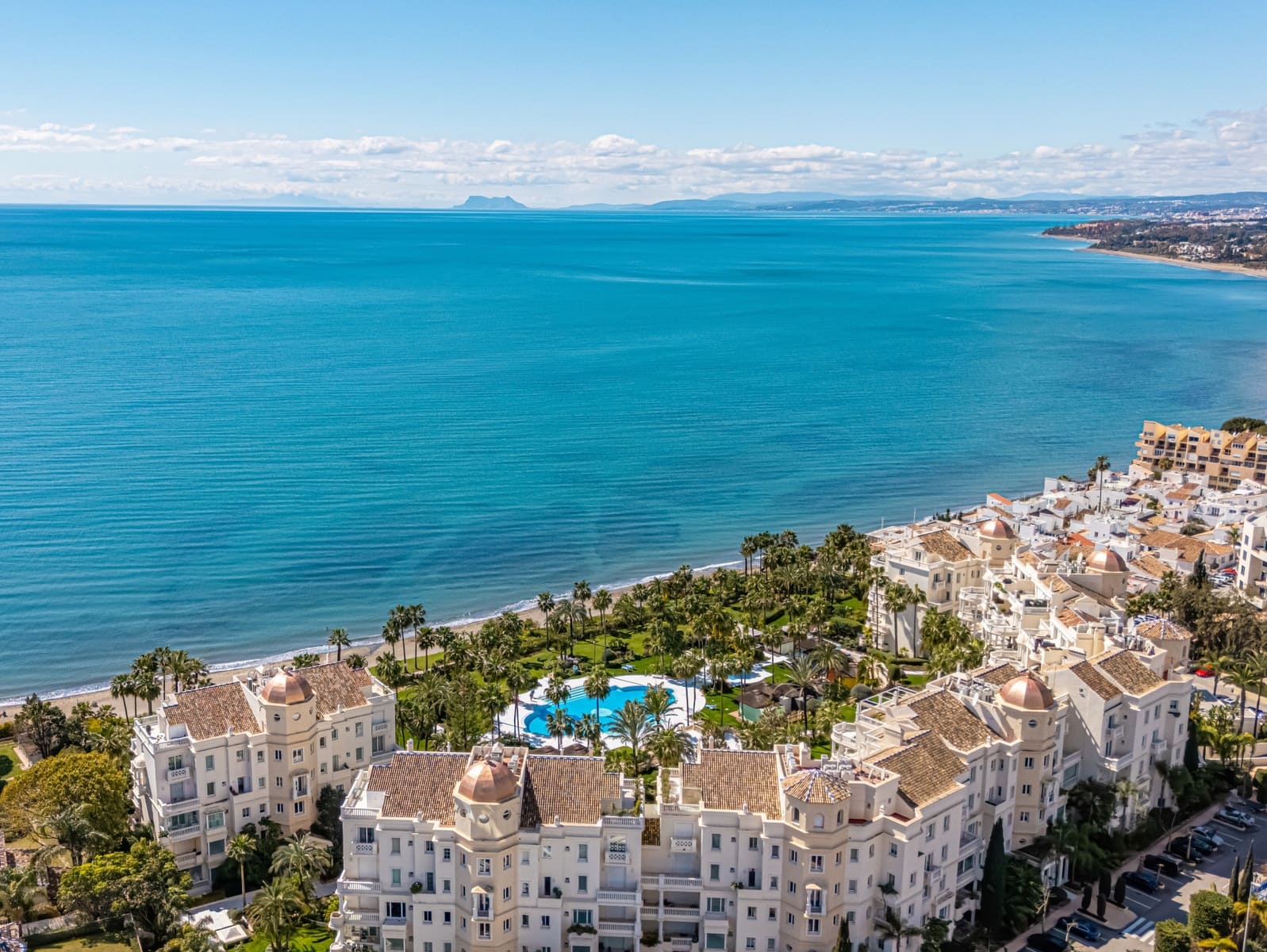 3 Zimmer Apartment zu verkaufen in Estepona mit Pool Garage - 4.750.000 € (Ref: 9891923)