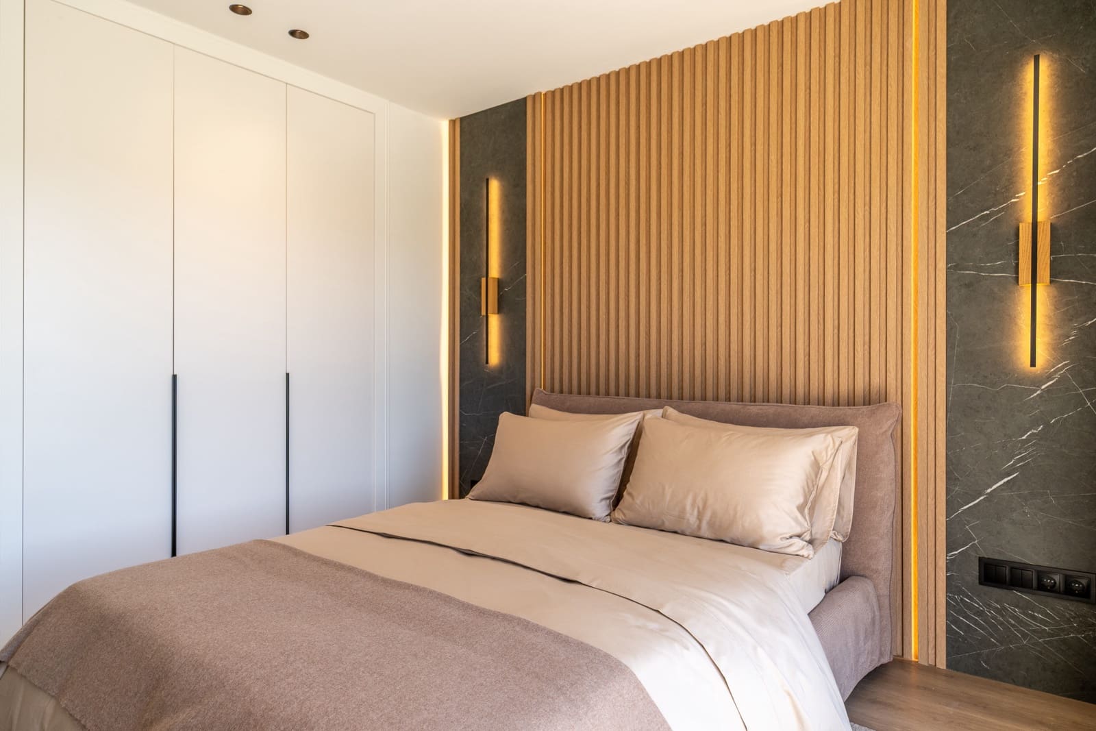 3 slaapkamer Huis te koop in Monte Halcones met zwembad garage - € 1.395.000 (Ref: 9894106)