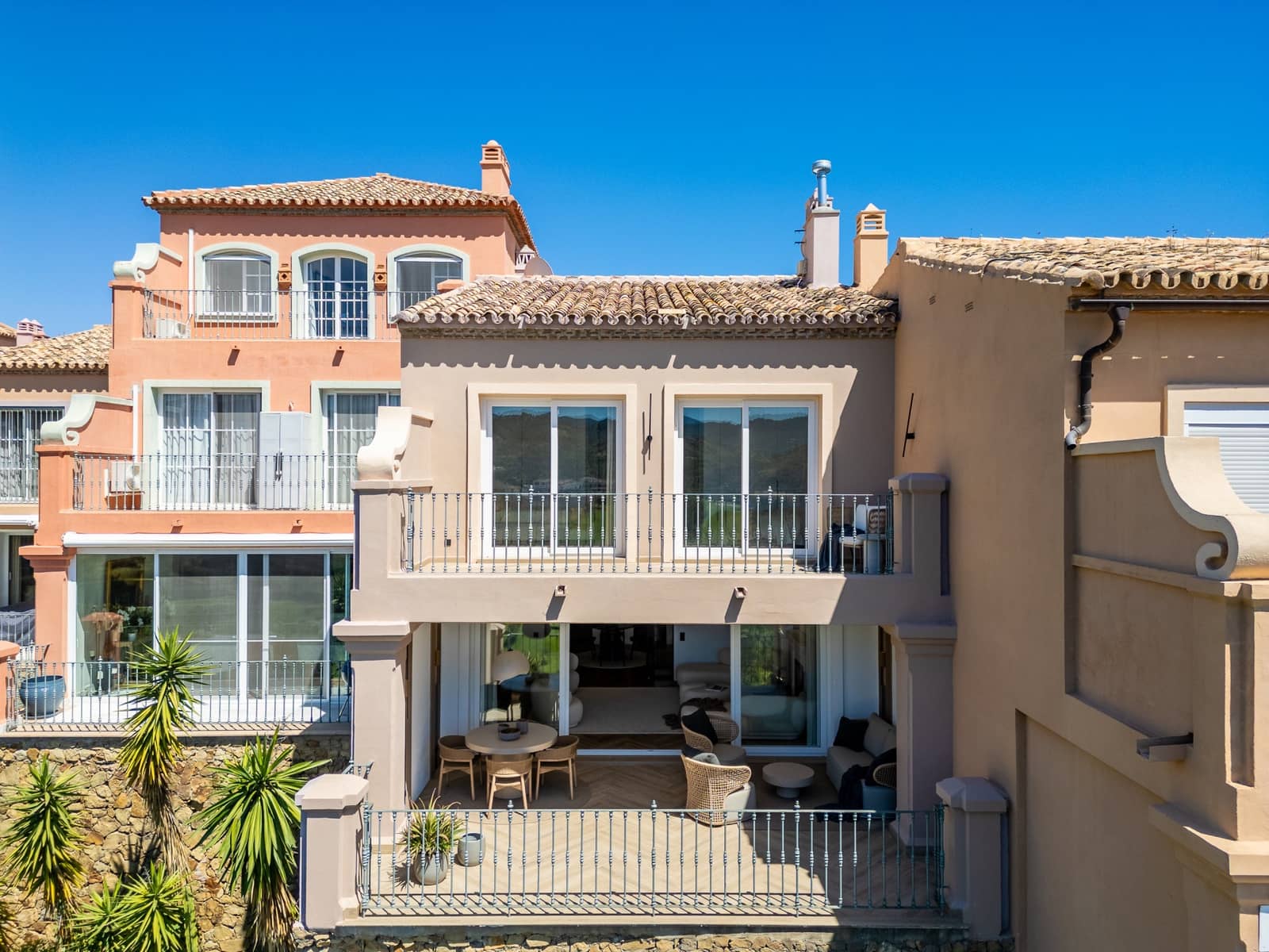 3 slaapkamer Huis te koop in Monte Halcones met zwembad garage - € 1.395.000 (Ref: 9894106)