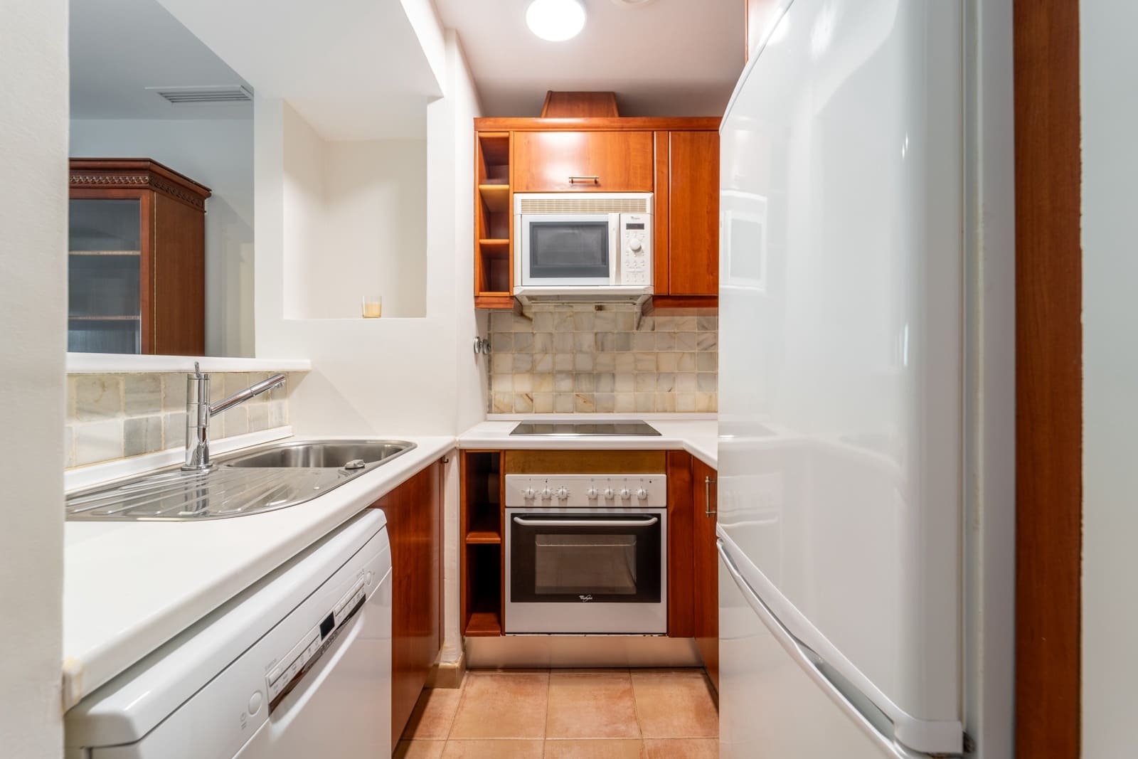 2 sypialnia Apartament do wynajęcia w Marbella z basenem garażem - 2 200 € (Ref: 9909740)