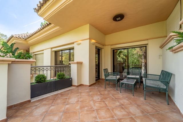 2 sypialnia Apartament do wynajęcia w Marbella z basenem garażem - 2 200 € (Ref: 9909740)