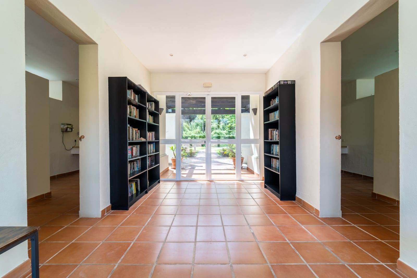 2 sypialnia Apartament do wynajęcia w Marbella z basenem garażem - 2 200 € (Ref: 9909740)