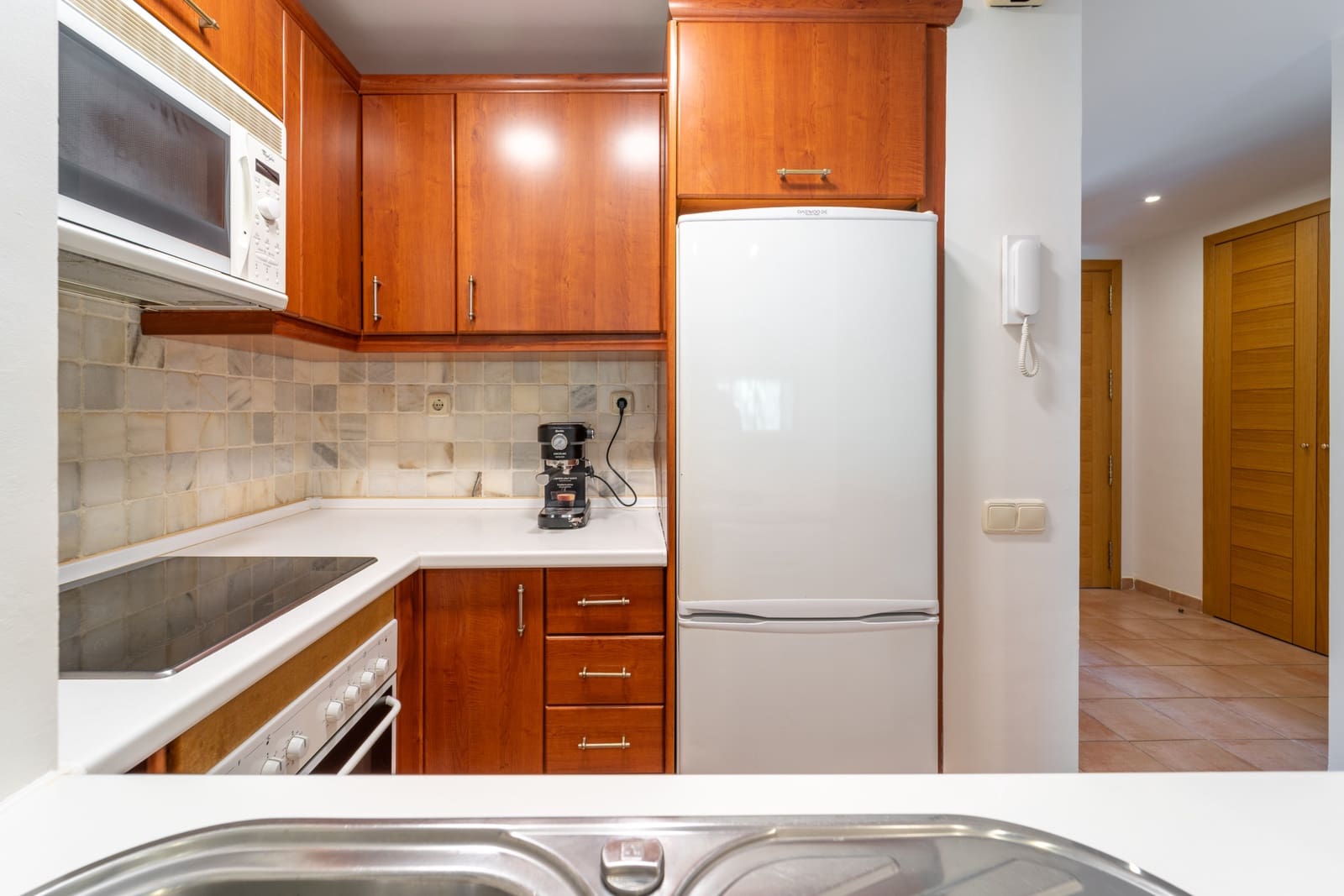 2 sypialnia Apartament do wynajęcia w Marbella z basenem garażem - 2 200 € (Ref: 9909740)