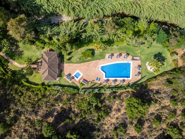 2 sypialnia Apartament do wynajęcia w Marbella z basenem garażem - 2 200 € (Ref: 9909740)
