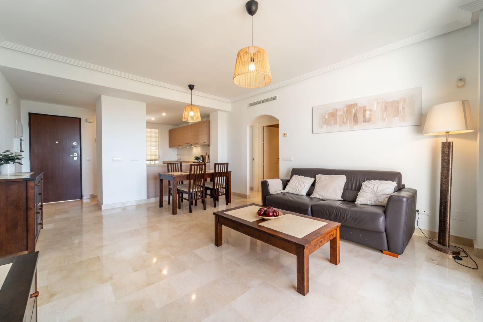 2 bedroom Penthouse for sale in Benahavis with pool garage - € 450,000 (Ref: 9929029)