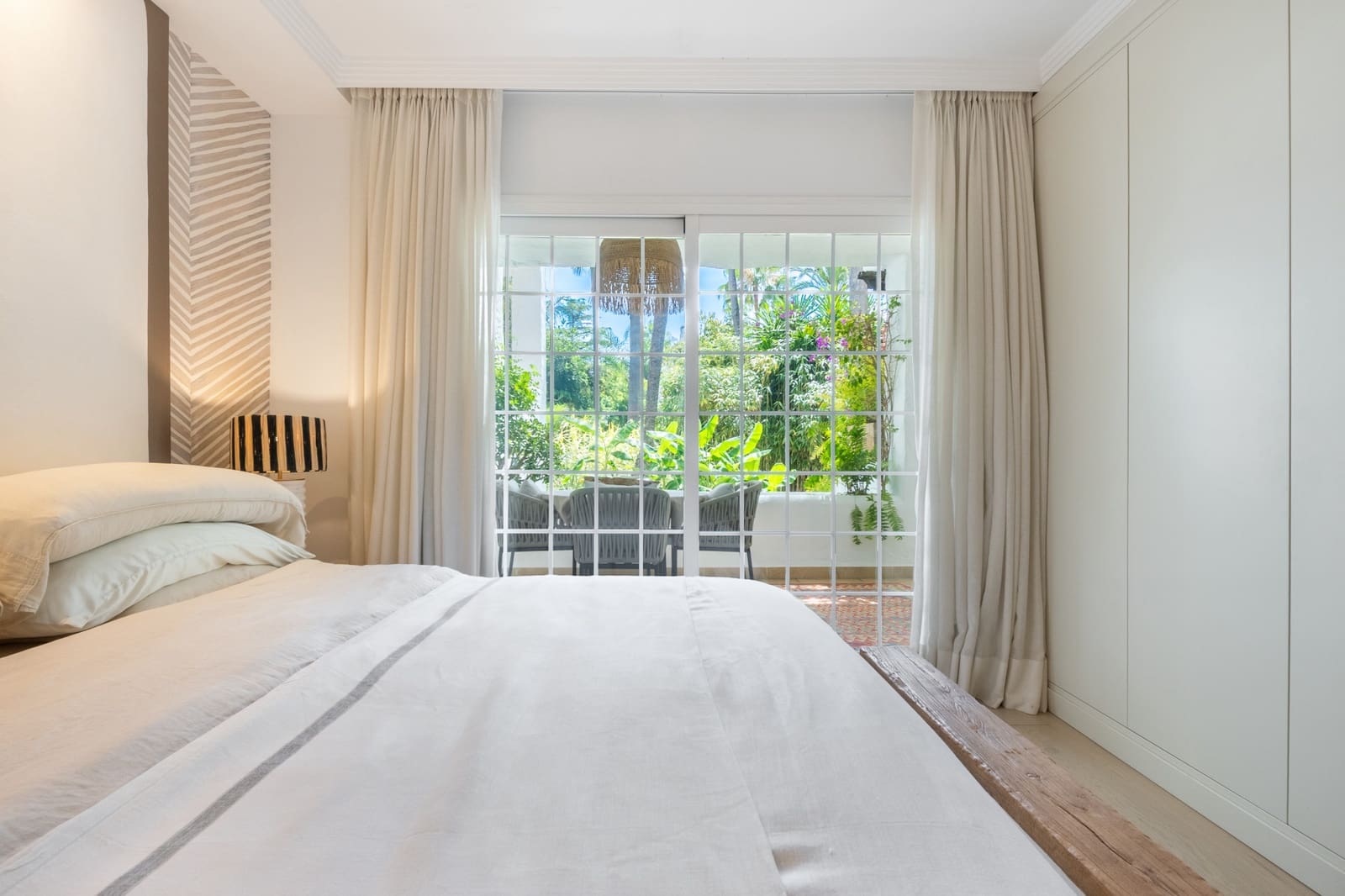 2 chambre Appartement à vendre à Marbella avec piscine garage - 2 695 000 € (Ref: 9929030)