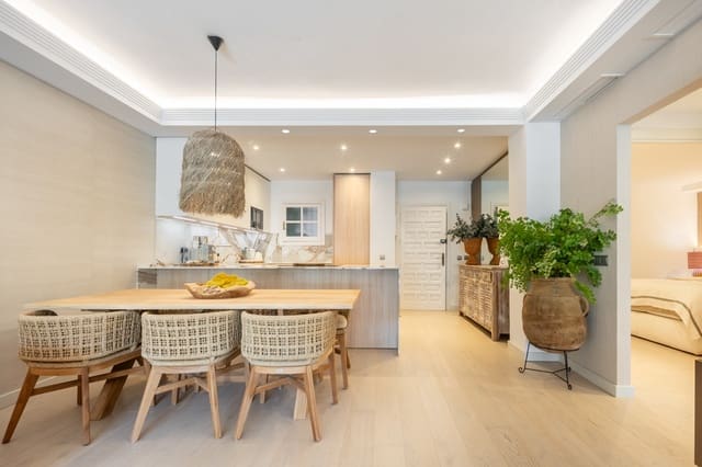 2 Zimmer Apartment zu verkaufen in Marbella mit Pool Garage - 2.695.000 € (Ref: 9929030)