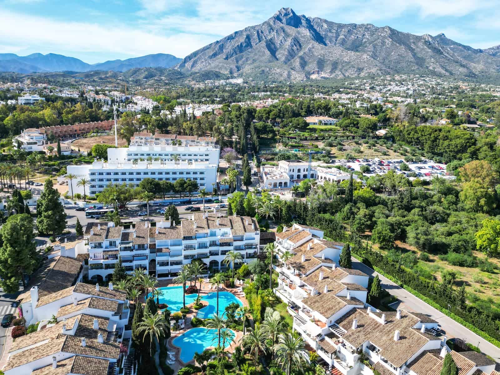 2 chambre Appartement à vendre à Marbella avec piscine garage - 2 695 000 € (Ref: 9929030)