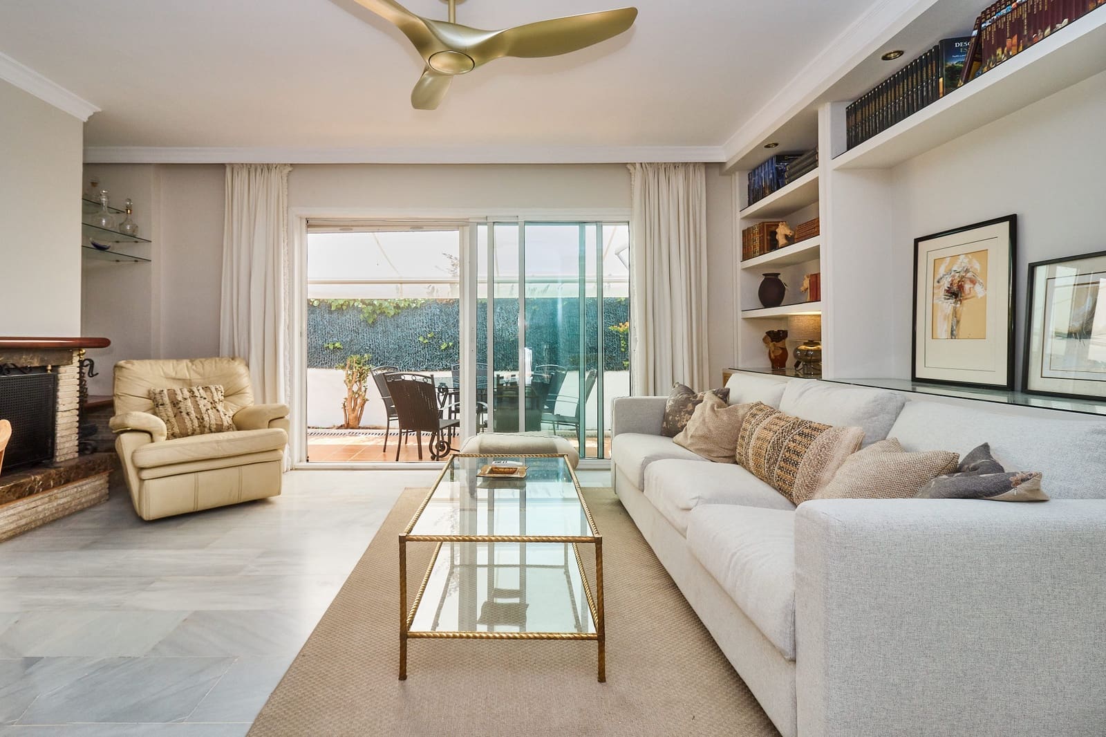 3 makuuhuone Omakotitalo vuokrattavana paikassa Marbella mukana uima-altaan 
autotalli - 4 000 € (Ref: 9935288)