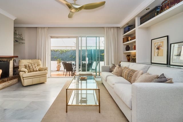 3 makuuhuone Omakotitalo vuokrattavana paikassa Marbella mukana uima-altaan 
autotalli - 4 000 € (Ref: 9935288)
