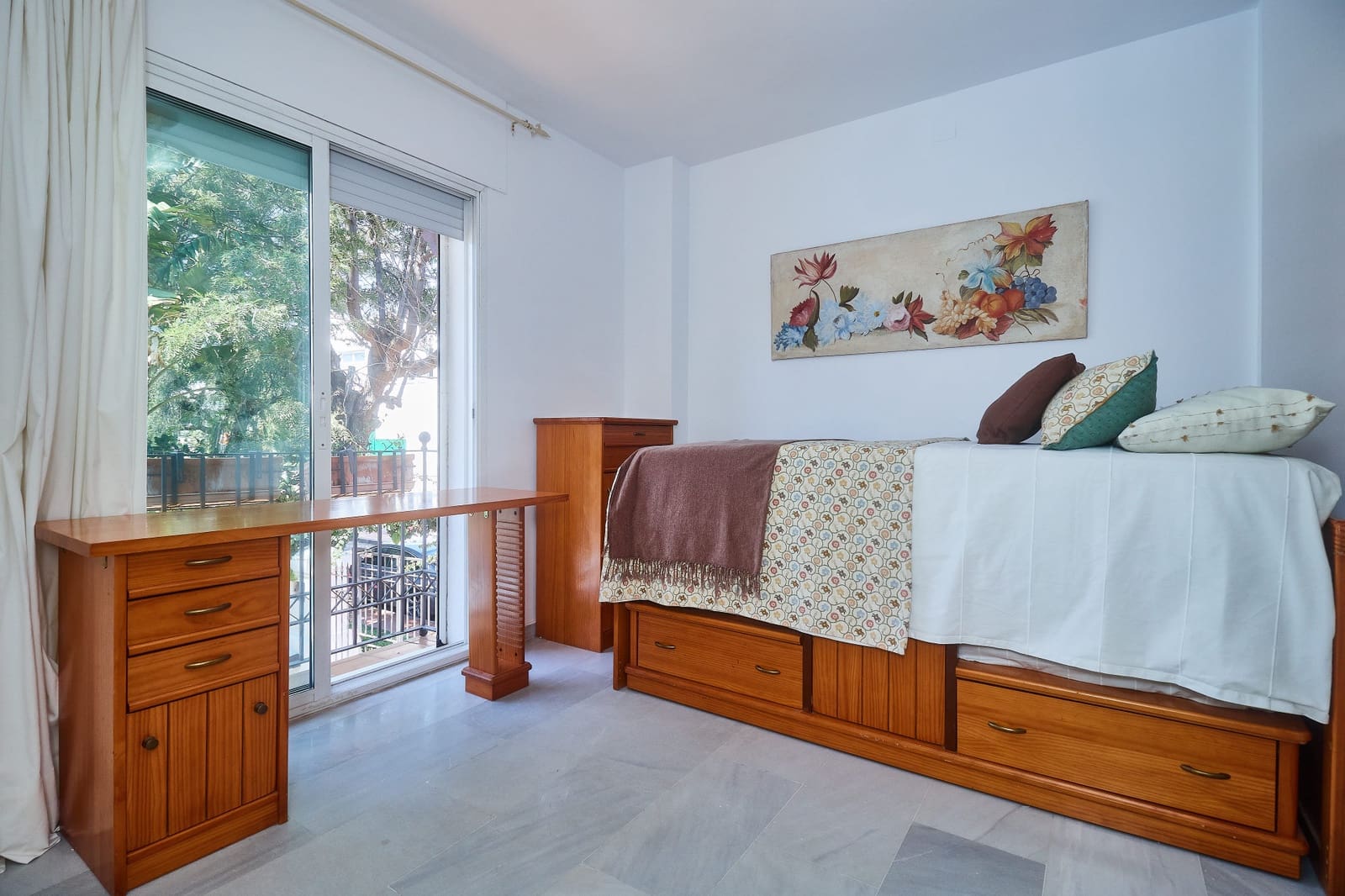 3 makuuhuone Omakotitalo vuokrattavana paikassa Marbella mukana uima-altaan 
autotalli - 4 000 € (Ref: 9935288)