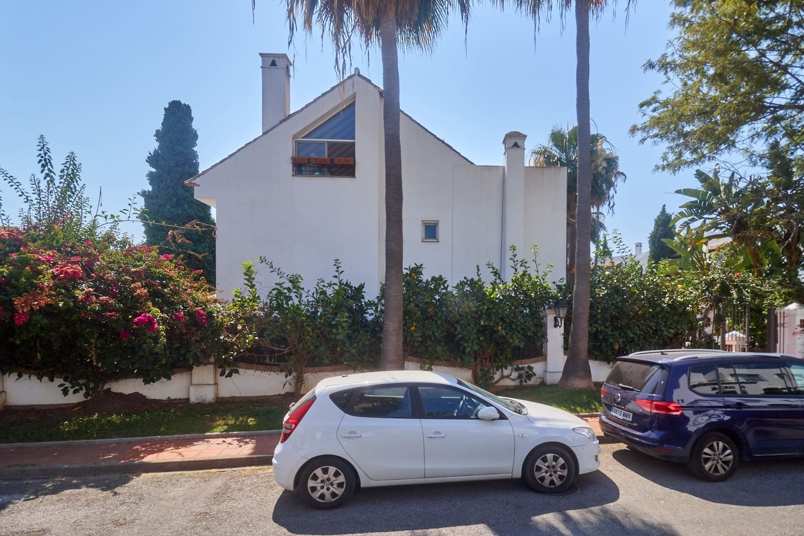 3 makuuhuone Omakotitalo vuokrattavana paikassa Marbella mukana uima-altaan 
autotalli - 4 000 € (Ref: 9935288)