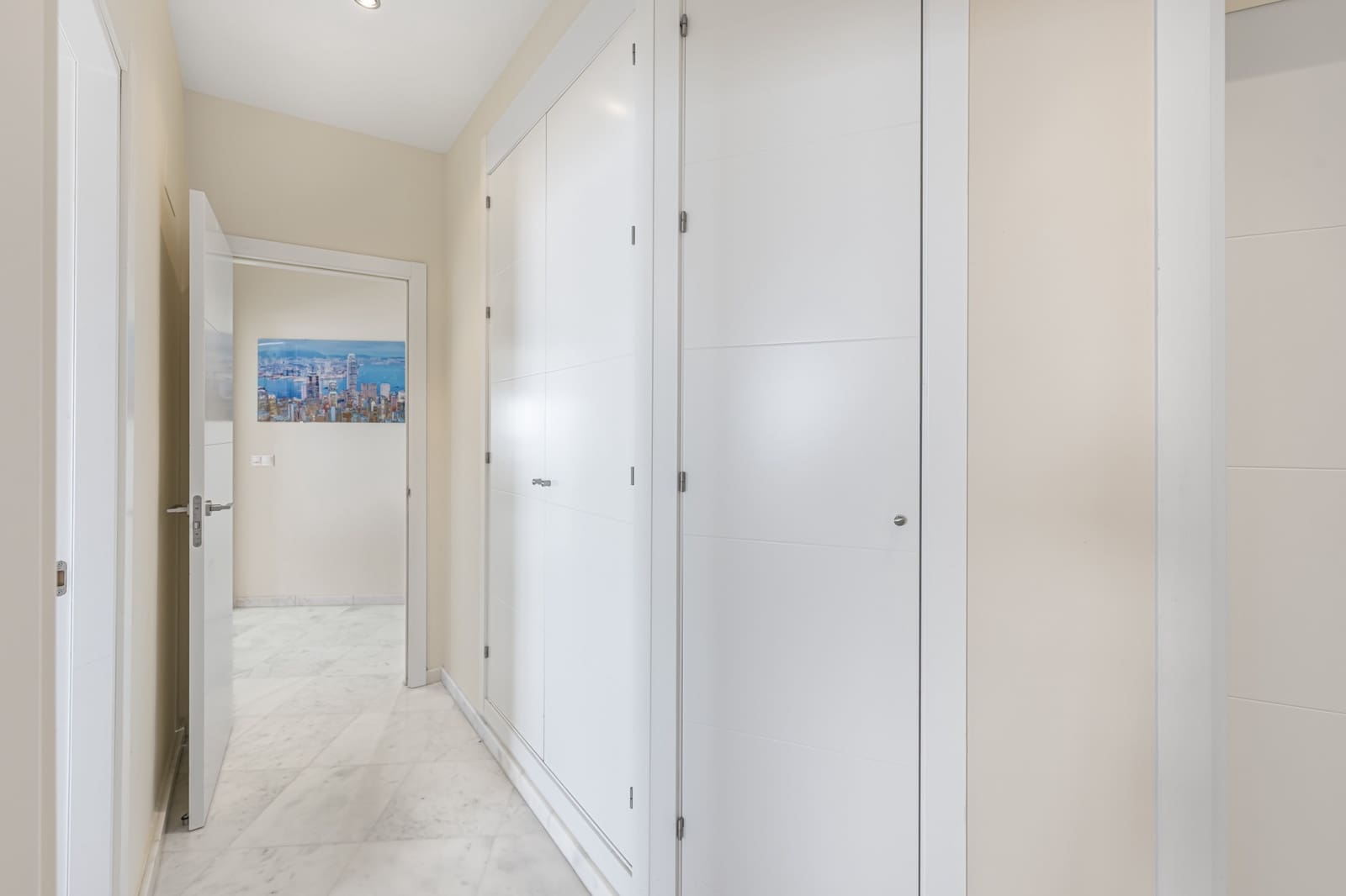 3 bedroom Apartment for rent in Estepona with pool garage - € 3,600 (Ref: 9935289)