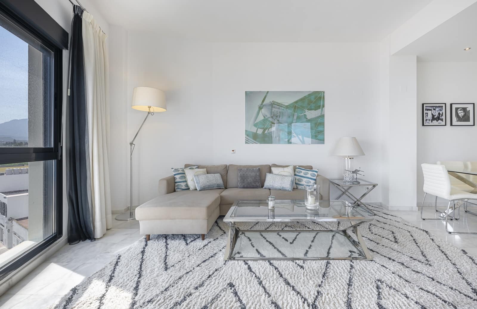 3 bedroom Apartment for rent in Estepona with pool garage - € 3,600 (Ref: 9935289)