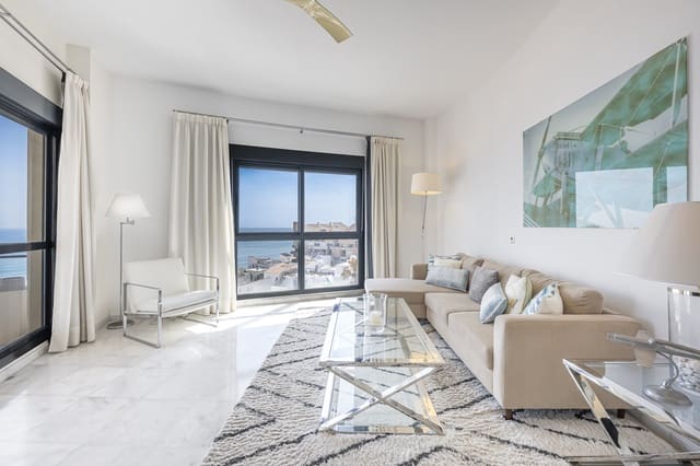 Apartamento de 3 habitaciones en Guadalmansa, Estepona en alquiler con piscina garaje - 3.600 € (Ref: 9935289)