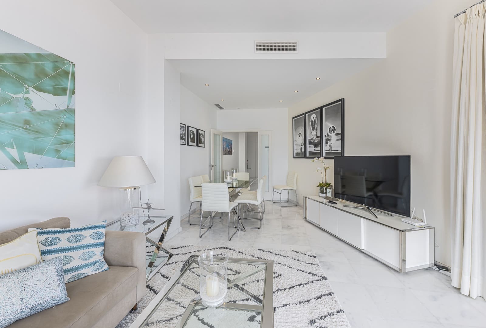 3 bedroom Apartment for rent in Estepona with pool garage - € 3,600 (Ref: 9935289)