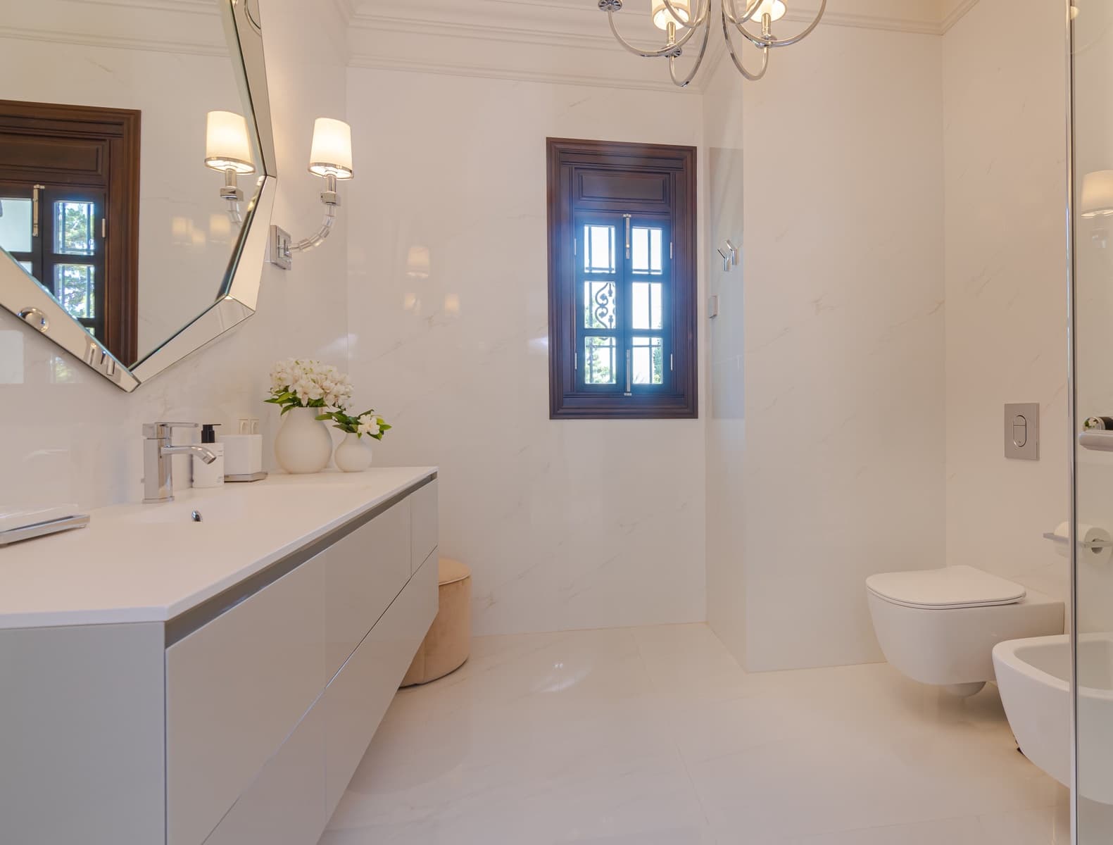 6 sypialnia Willa na kwatery wakacyjne w Marbella z basenem garażem - 22 000 € (Ref: 9935290)