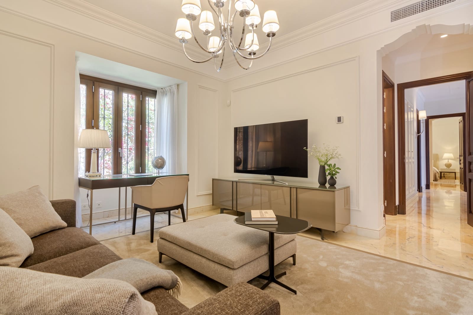 6 sypialnia Willa na kwatery wakacyjne w Marbella z basenem garażem - 22 000 € (Ref: 9935290)