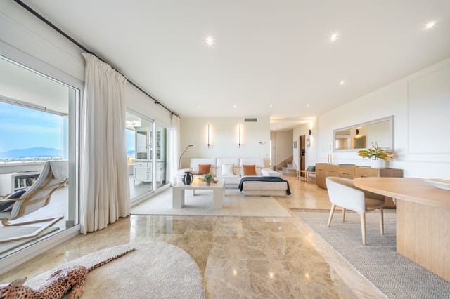 3 soverom Penthouse til salgs i Marbella med svømmebasseng garasje - € 1 155 000 (Ref: 9936043)