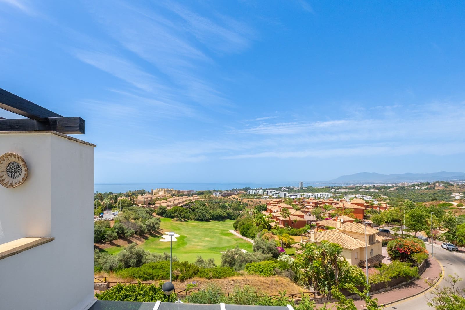 3 bedroom Penthouse for sale in Marbella with pool garage - € 1,155,000 (Ref: 9936043)
