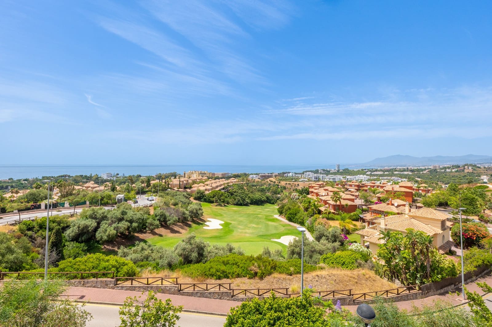 3 bedroom Penthouse for sale in Marbella with pool garage - € 1,155,000 (Ref: 9936043)