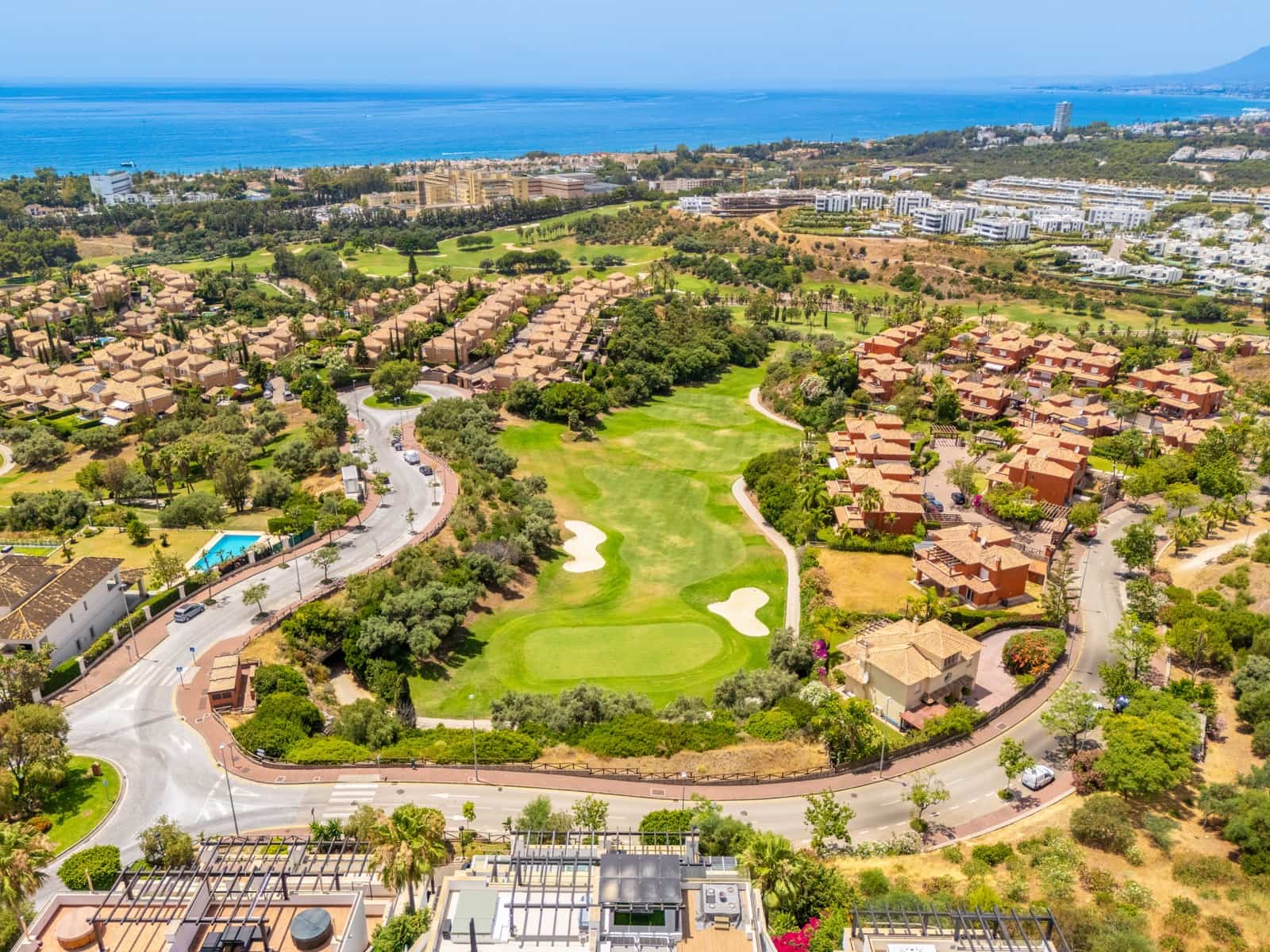 3 bedroom Penthouse for sale in Marbella with pool garage - € 1,155,000 (Ref: 9936043)