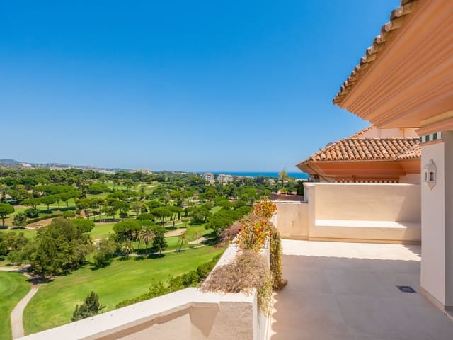 4 soverom Penthouse til salgs i Marbella med svømmebasseng garasje - € 2 395 000 (Ref: 9937808)