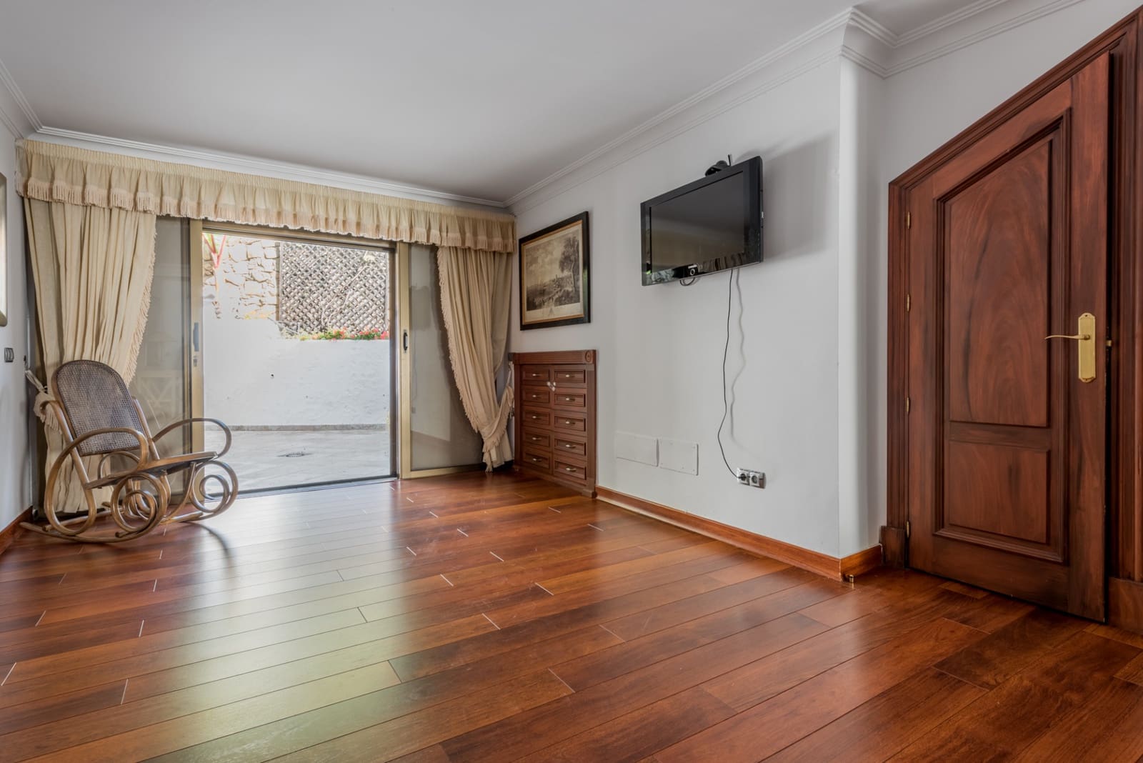 3 soveværelse Semi-Rækkehus til salg i Marbella med swimmingpool garage - € 1.895.000 (Ref: 9937809)