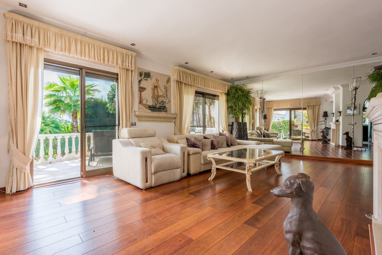 3 soveværelse Semi-Rækkehus til salg i Marbella med swimmingpool garage - € 1.895.000 (Ref: 9937809)