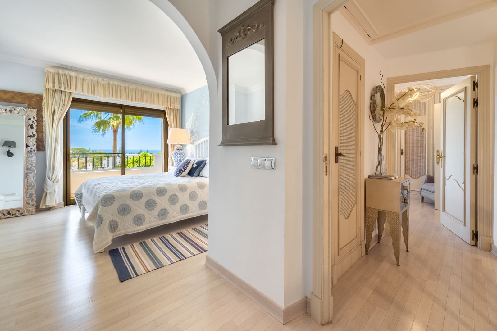 3 bedroom Semi-detached Villa for sale in Marbella with pool garage - € 1,895,000 (Ref: 9937809)