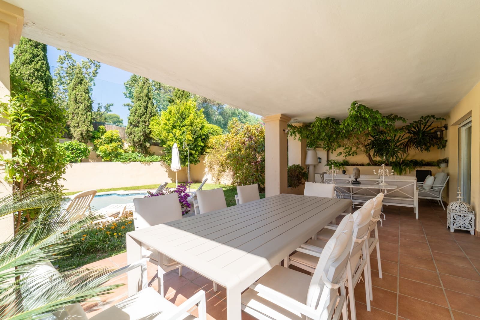 5 sovrum Semi-fristående Villa till salu i Guadalmina med pool garage - 1 650 000 € (Ref: 9939592)