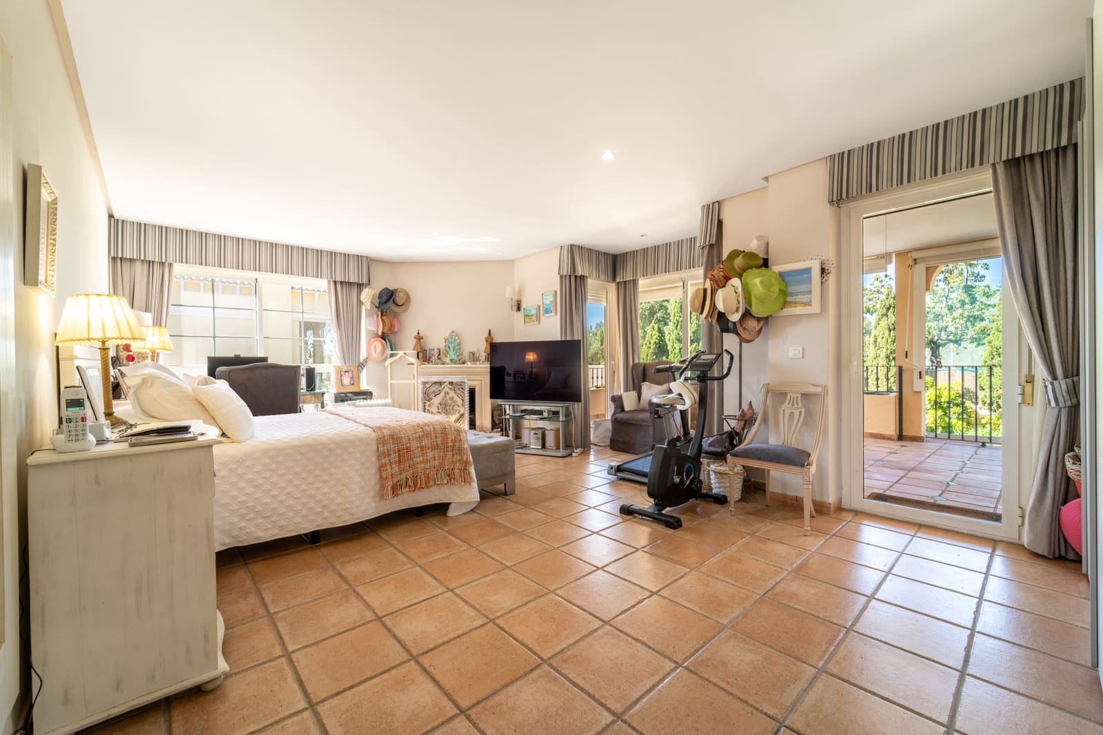5 sovrum Semi-fristående Villa till salu i Guadalmina med pool garage - 1 650 000 € (Ref: 9939592)